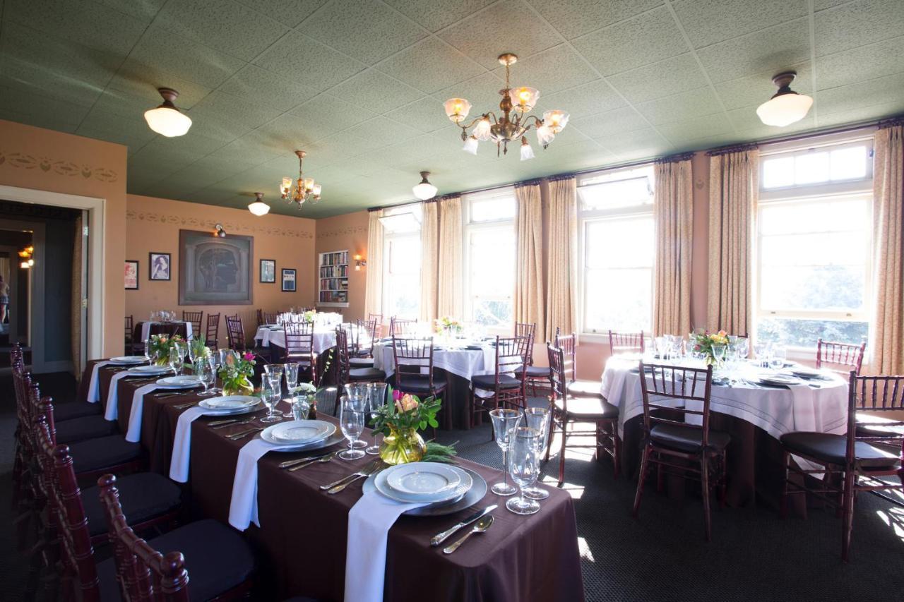 Mcmenamins Grand Lodge Forest Grove Extérieur photo